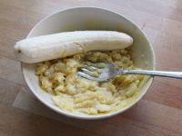 香蕉核桃蛋糕的做法步骤5