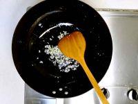 蒜薹炒鸡蛋的做法步骤4