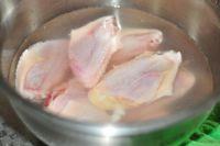 土匪鸡翅的做法步骤1