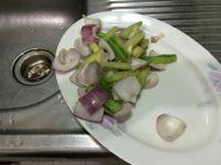 丝瓜洋葱炒猪心的做法步骤6