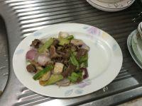 丝瓜洋葱炒猪心的做法步骤9