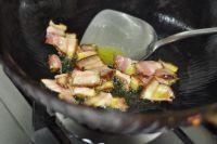 双腊味荷兰豆的做法步骤7