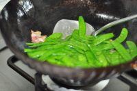 双腊味荷兰豆的做法步骤8