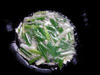 肉末葱油面的做法步骤5
