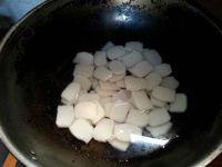 老干妈炒年糕的做法步骤3