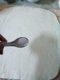 油盐花卷的做法步骤5