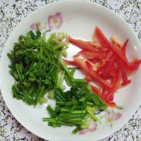 腐竹拌秋葵的做法步骤2