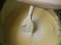 纸杯蛋糕的做法步骤5