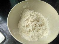 自制韭菜饼的做法步骤2