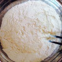 手揉黑芝麻小餐包的做法步骤2