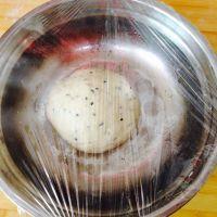 手揉黑芝麻小餐包的做法步骤11