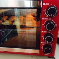 手揉黑芝麻小餐包的做法步骤18