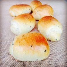 手揉黑芝麻小餐包