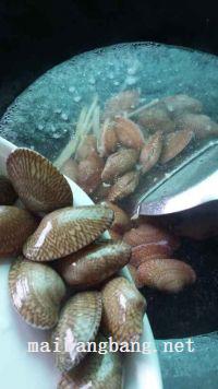 蒜蓉炒花甲的做法步骤2