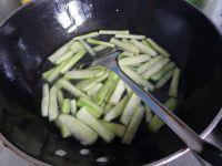 丝瓜鸡蛋乌冬面的做法步骤5