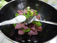 青椒炒酱牛肉的做法步骤8