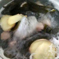 海带肉丸汤的做法步骤6