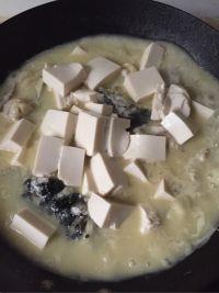 奶白鱼头豆腐汤的做法步骤7