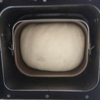 开胃果仁面包的做法步骤3