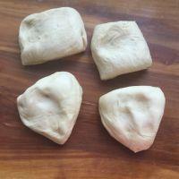 开胃果仁面包的做法步骤4