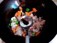 胡萝卜炒肚片的做法步骤5