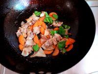 胡萝卜炒肚片的做法步骤6