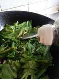 蒜蓉油麦菜的做法步骤6
