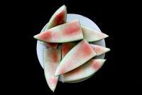 酸笋秒炒西瓜皮的做法步骤4