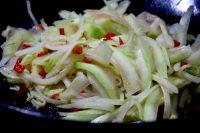 酸笋秒炒西瓜皮的做法步骤12