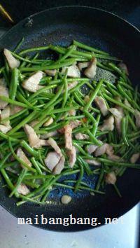 咸肉炒薯梗的做法步骤9