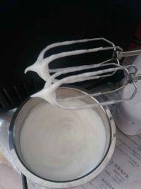 南瓜牛奶蛋糕卷的做法步骤10