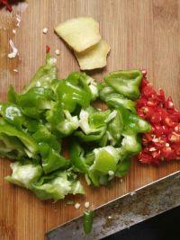 红烧草鱼块的做法步骤2