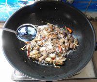 生蚝干炒韭菜苔的做法步骤9