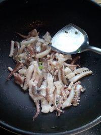 辣椒鱿鱼头的做法步骤5