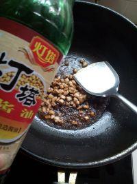 香菇肉酱拌面的做法步骤4