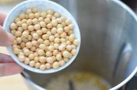 燕麦小米豆浆的做法步骤2