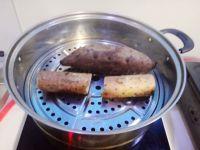 紫薯山药鸡蛋卷的做法步骤1