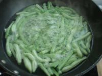 麻酱豆角的做法步骤5