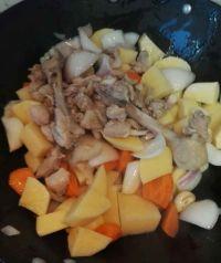 咖喱鸡饭的做法步骤7