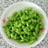 通菜梗炒肉粒的做法步骤1