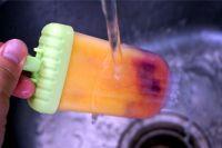 哈密瓜椰奶火龙果冰棒的做法步骤8