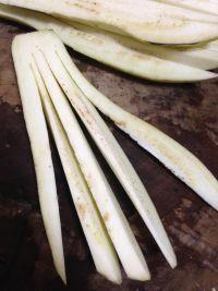 烤辣椒拌茄子的做法步骤1