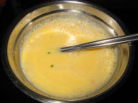 秋葵蒸水蛋的做法步骤2