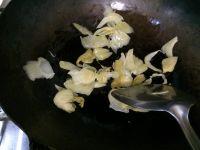 咸菜炒肚片的做法步骤6