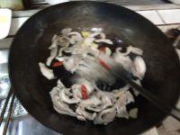 咸菜炒肚片的做法步骤8