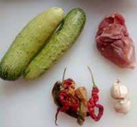 黄瓜苋菜炒肉的做法步骤1