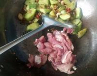 黄瓜苋菜炒肉的做法步骤6