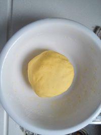 南瓜芝麻糯米饼的做法步骤3