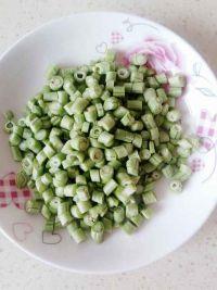 清炒豆角碎的做法步骤1