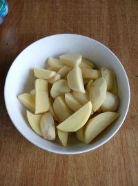 土豆炖南瓜的做法步骤1